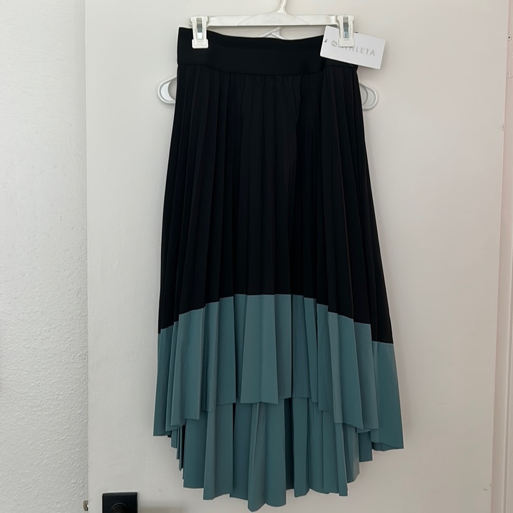 Athleta Swing Forward Pleated Skirt